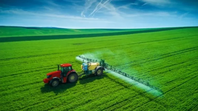 Fertilizante foliar com NPK, micronutrientes e aminoácidos